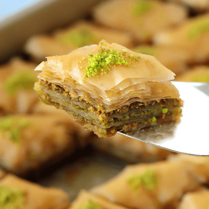 Baklava (1 piece)